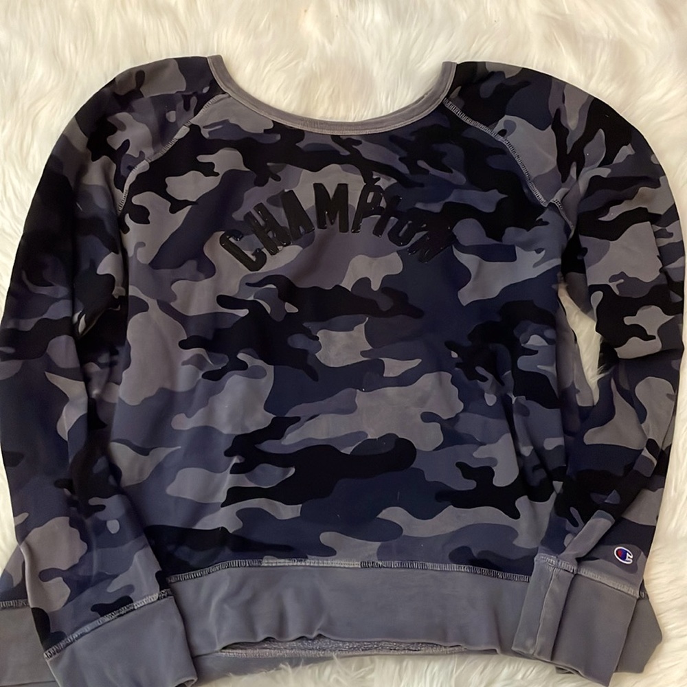 Champion Noodie/ think long sleeve